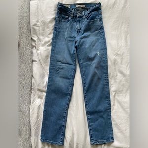 Levi’s 724 High Rise Slim Straight Cropped Jeans